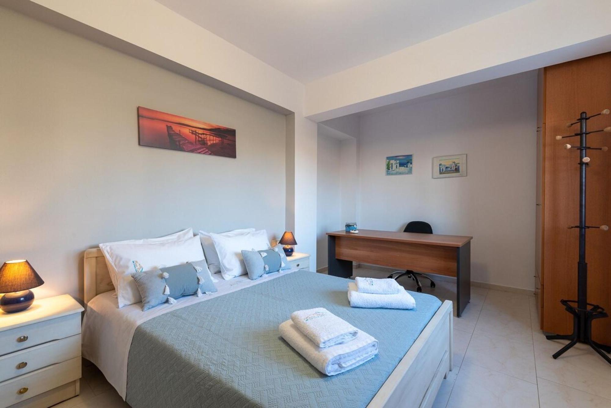 Marie Nicol 2 Bedroom Agia Pelagia (Crete)
