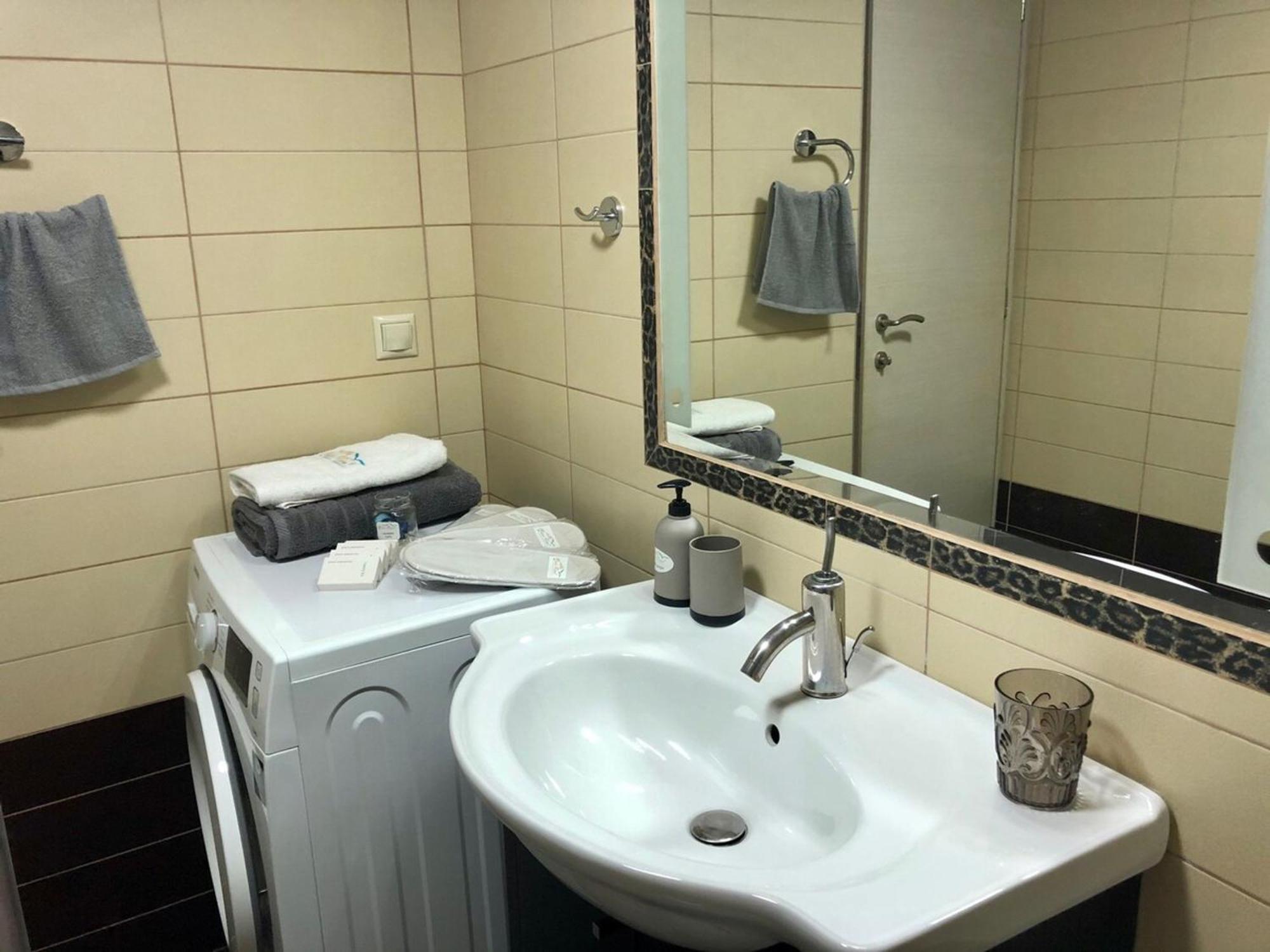 Marie Nicol 2 Bedroom Villa Agia Pelagia (Crete)